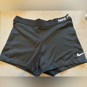 Women’s black xl nike pros